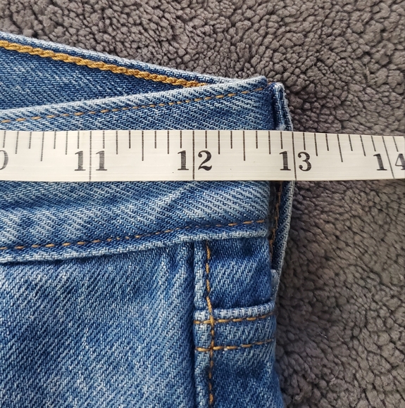 Levi's® Premium Wedgie Icon Fit Ankle Women's Jeans - Picture 11 of 15